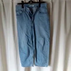 Levi's ライトブルーストレートデニム　クロップ丈　サイズ27