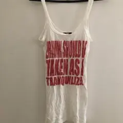 タンクトップ
