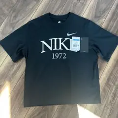 【新品未使用】NIKE ロゴTシャツ　ウィメンズ