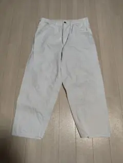 bukht（ブフト）のチノパンツ
