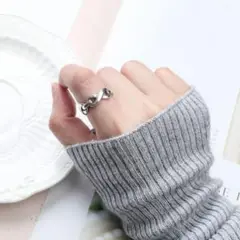 新品☆安心のメルカリ便☆シングル☆ジルコニア アンティーク☆指輪☆ シンプルy
