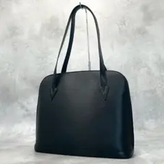 【美品】ルイヴィトン　リュサック　トートバッグ　肩掛け可　エピ　レザー　黒