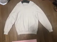 カシミヤ100% ベージュ　Vネックセーター　 小杉産業