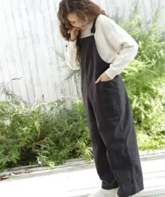 美品❣️ニコアンド❣️オーバーオール❣️サイド絞り付き❣️ワイドパンツ❣️大型ポケット❣️