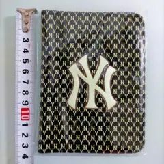 MLB【パスポートカバー】ニューヨーク・ヤンキース  ●13.5cm×10cm