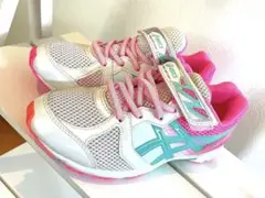 asics アシックス 22.5cm ランニングシューズ TKB211