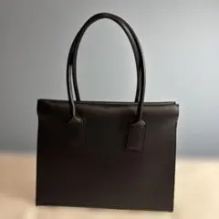 アダムエロペ　黒　トートバッグ