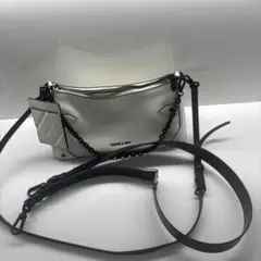 CHARLES&KEITH チャールズアンドキースバッグホワイト