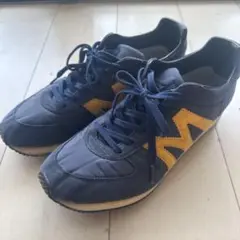 Mizuno ネイビー/イエロー スニーカー