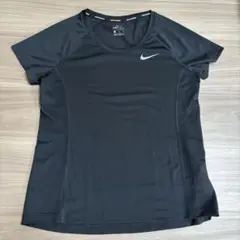 Nike DRI-FIT ブラック Tシャツ