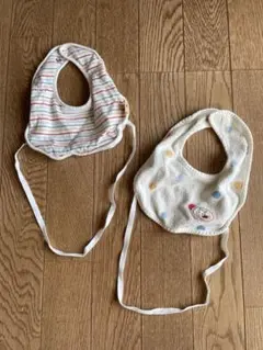 赤ちゃんの城　スタイ　ストライプ　水玉模様　2枚セット