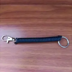 コイルストラップ　黒