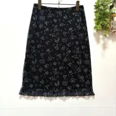 【indio】極美品！ひざ丈スカート　レース　花柄　裾フリル　ネイビー　M