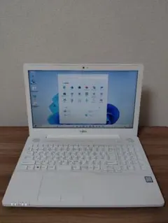 Fujitsu Lifebook ノートPC Core i7-7700HQ