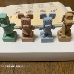 タッキン様　ミッキーマウス　ミッキー1体のみ　御影石　置物　希少　大サイズ 入手困難】ミッキーマウス 石材スタチュー TAKAO 御影石 美品 希少
