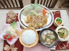 ミニチュアフード　照り焼きチキン　定食セット