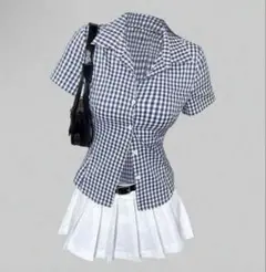 チェック柄　スリムウェスト　半袖　tシャツ　ブラウス SHEIN