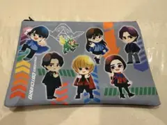 バンダイ　仮面ライダーガッチャード　デフォルメフラットポーチ