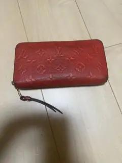 ルイヴィトン モノグラムアンプラント ジッピーウォレット