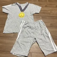 光るパジャマ　半袖　120cm 蓄光
