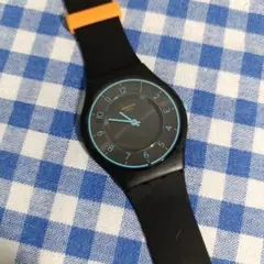 Swatch SKIN ブラック×ブルー　軽量　薄型　腕時計