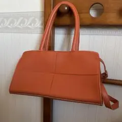 オレンジ 四角形パネルショルダーバッグ