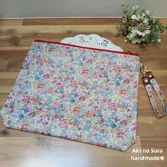 ストラップ付き♡大容量ポーチ リバティ　ラミネート　クラシックガーデン