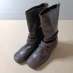 Item thumbnail for item bb4e357b-8a64-4853-8ce5-92c1b4ec6c50