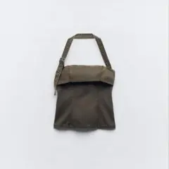 未使用 ZARA ワックスフィニッシュトップスバックル