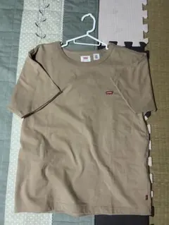 Levi's ベージュ Tシャツ Mサイズ