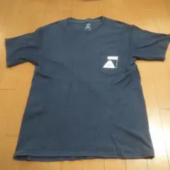 POLER ネイビー Tシャツ ポケット付き