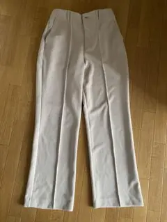 earth music&ecology センターシームレアパンツ　レディース　M