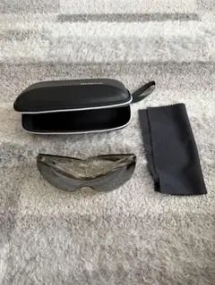 風巻込み防止付きサングラス