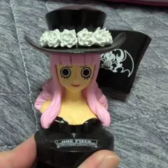 ワンピース CREATIVE COLLECTION フィギュア　ペローナ