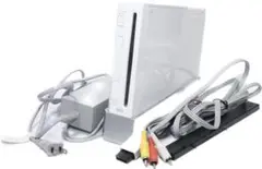 Wii本体 Wiiリモコン×2、ヌンチャク×2同梱