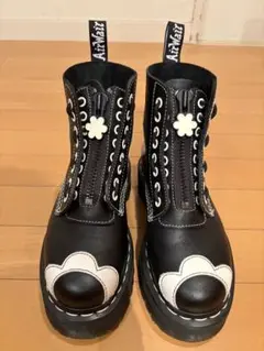 Item thumbnail for item 7970a34a-0629-4f57-8d7b-e4f1ce9f33cb