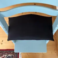 ストッケ　トリップトラップ　クッション　黒無地