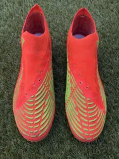 最終価格　adidas プレデターアディパワースワーブHG　２６．０cm 最終価格 adidas プレデターアディパワースワーブHG 26．0cm