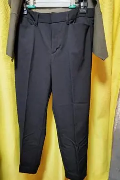 美品　GU スラックス　ブラック L