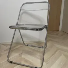 折りたたみチェア　透明