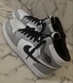 Nike Air Jordan 1 Mid ホワイト グレー US7