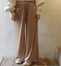 ピンク ベロアパンツ