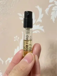 トムフォード タバコバニラ ガラス製アトマイザー香水 1.5ml