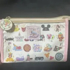 東京ディズニーリゾート　イッツアスモールワールド　ペンケース　ポーチ　化粧ポーチ