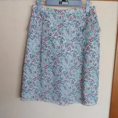 花柄スカート