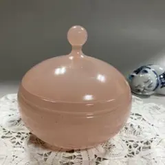 ガラス蓋もの乳白ピンク
