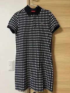 【極美品】フレッドペリー ×ミントデザインズ コラボ＊総柄 ポロワンピース 黒白 極美品】フレッドペリー ×ミントデザインズ コラボ＊総柄 ポロ