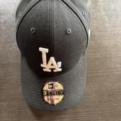 New Era 9FORTY LA ブラックキャップ