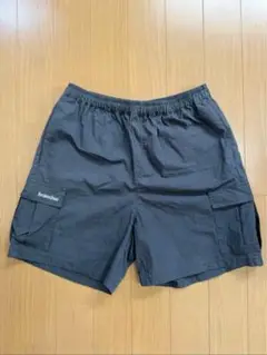 BrokenBase グレー ショートパンツ