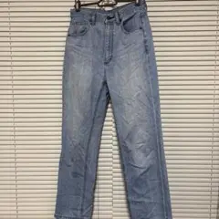 GU ストレートデニム ハイウエスト